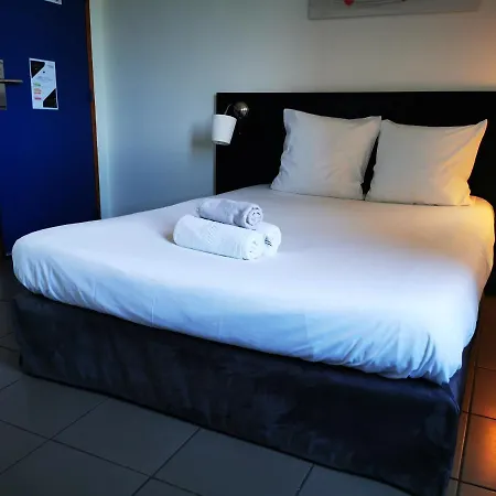 Le Ponson Hotel