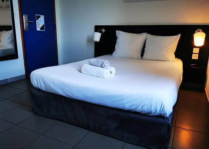 Le Ponson Hotel
