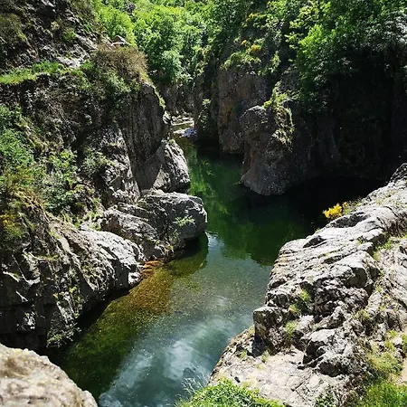 Le Ponson Отель