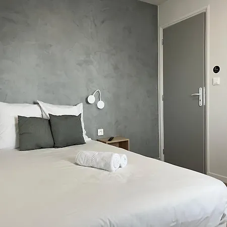 Le Ponson Hotell 3*